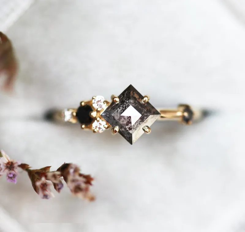 RAMONA SQUARE SALT & PEPPER DIAMOND CLUSTER RING vy 5