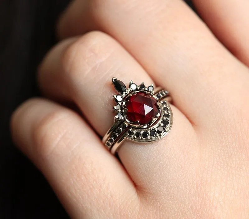 RED MOON GARNET RING SET vy 3