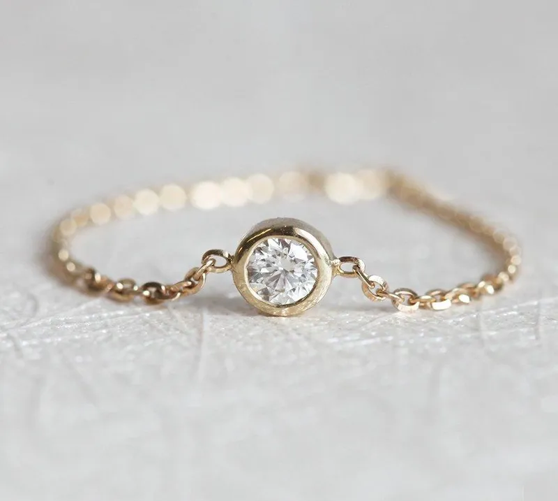 Remi Diamond Ring diamond round cut engagement ring