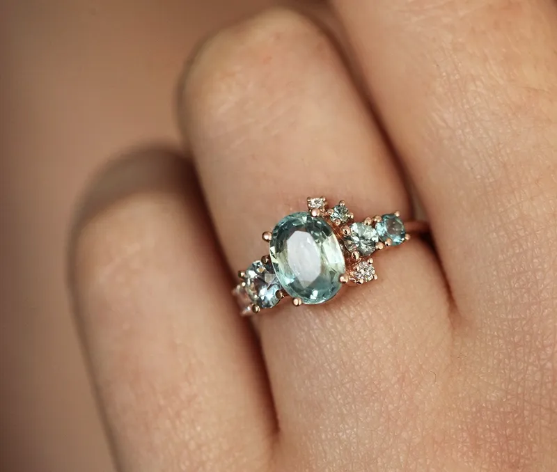 Revel Light Green Sapphire Cluster Ring vy 6