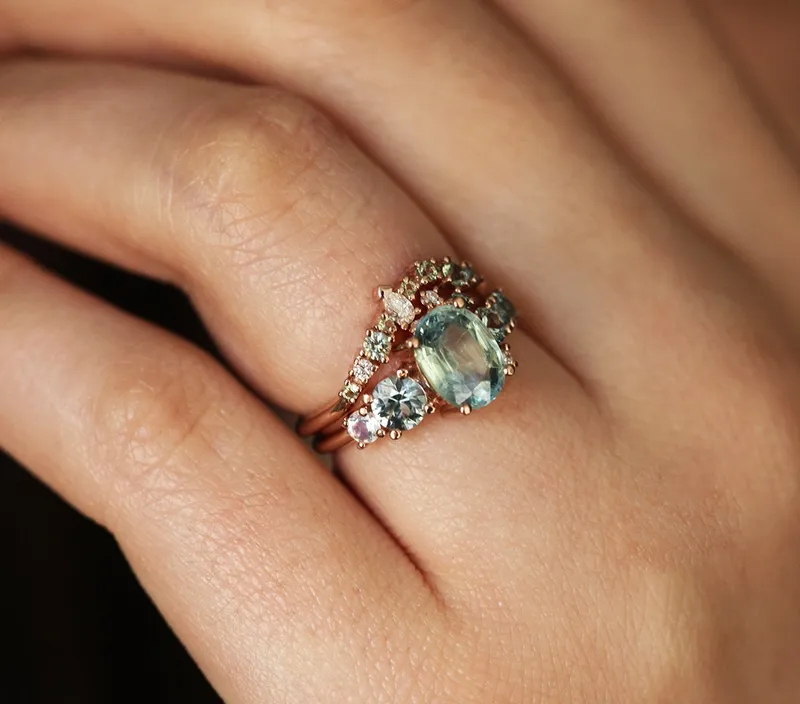 Revel Light Green Sapphire Cluster Ring vy 9