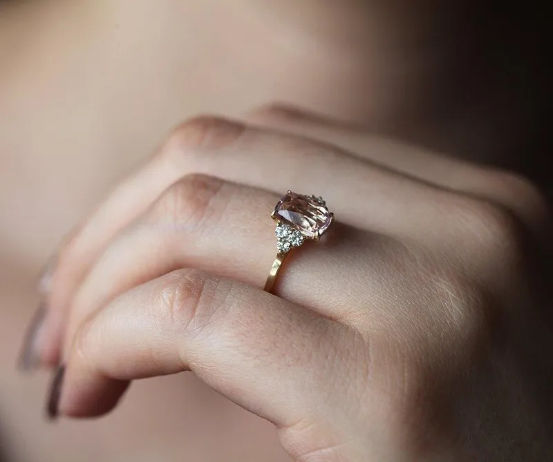 RITA PEACH SAPPHIRE DIAMOND RING vy 9