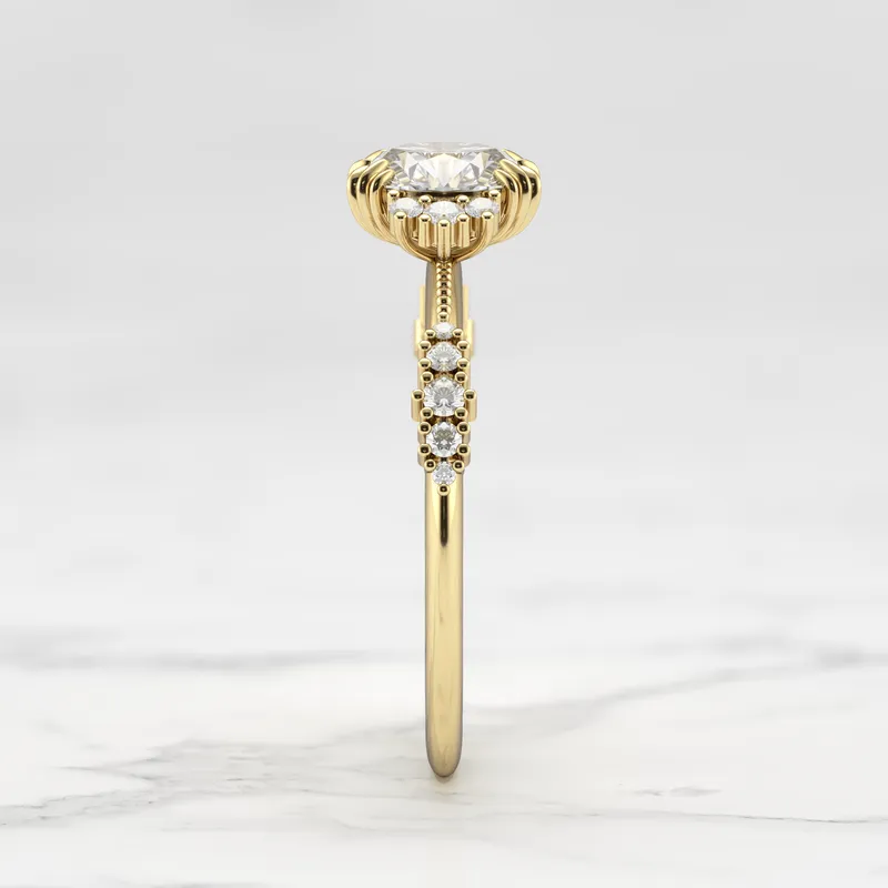 ROUND CLUSTER DIAMOND RING vy 10
