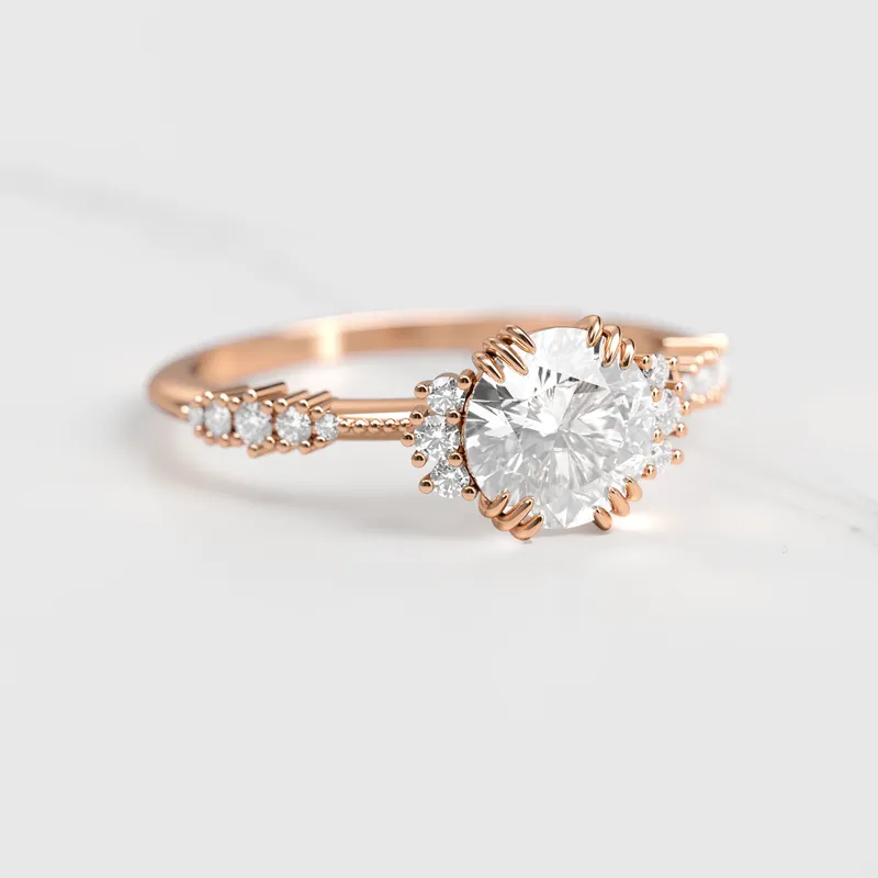 ROUND CLUSTER DIAMOND RING vy 5