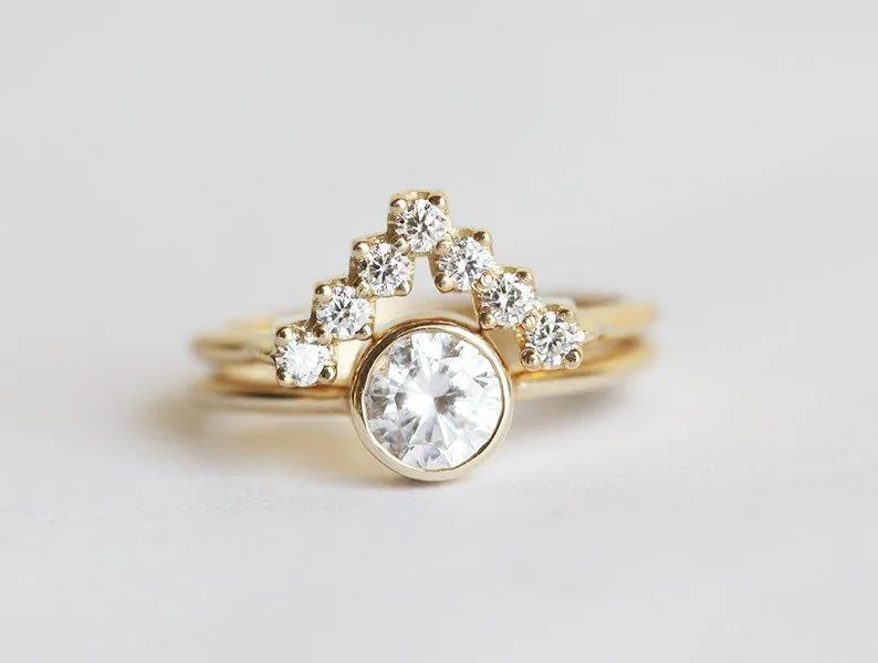 Round Diamond Engagement Ring With V Diamond Band vy 5