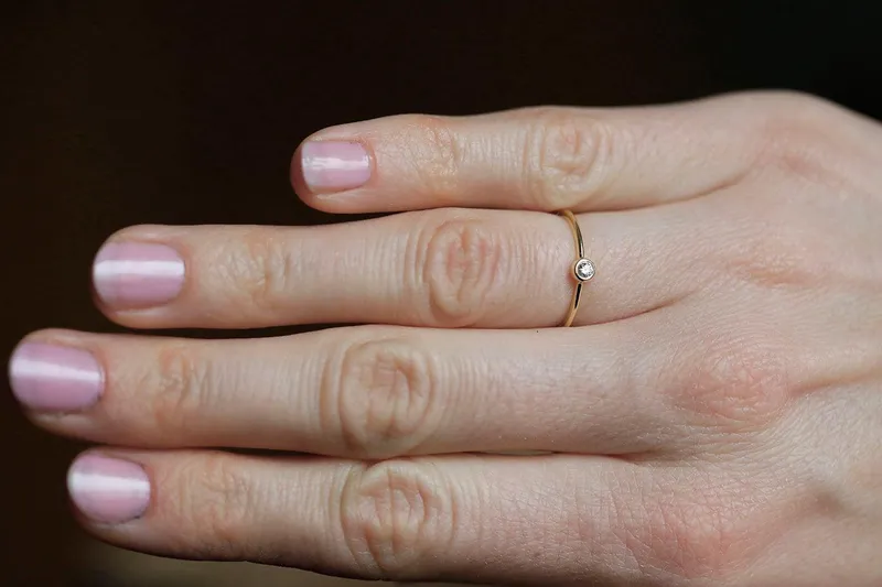 SOLITAIRE DIAMOND RING, TINY DIAMOND RING view 4