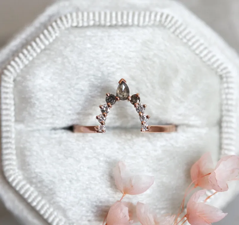 Salt & Pepper Diamond Wedding Ring With Side Diamonds vy 5