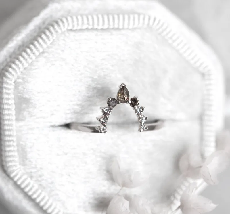 Salt & Pepper Diamond Wedding Ring With Side Diamonds vy 7