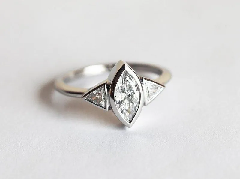 Sarita Diamond Ring vy 2