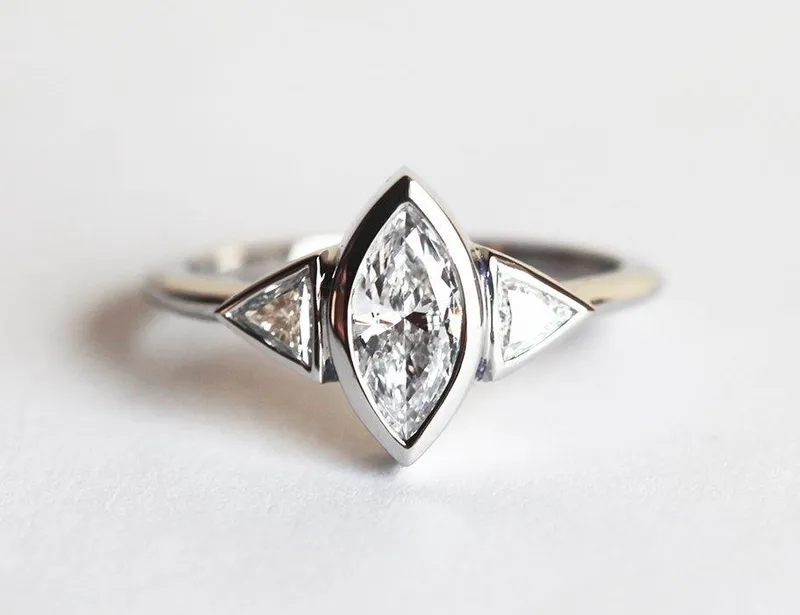 Sarita Diamond Ring vy 4