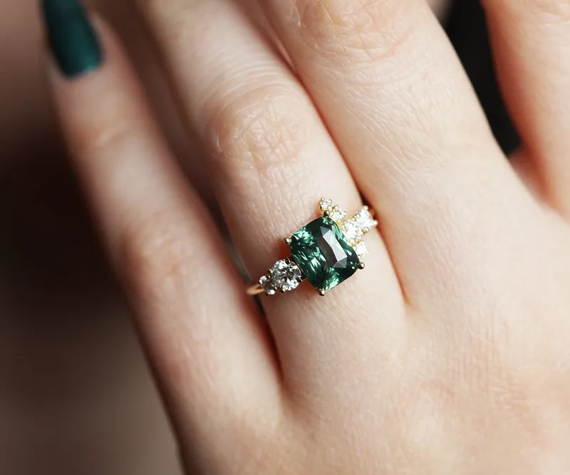 Serafina Green Sapphire Diamond Ring vy 3