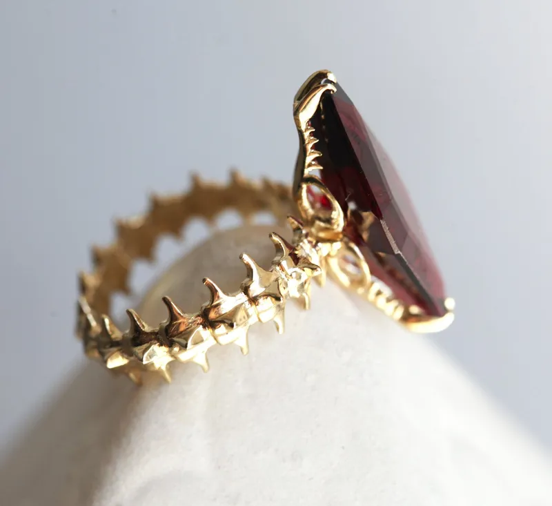 SNAKE SKELETON STATEMENT RING vy 3