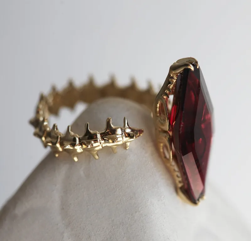 SNAKE SKELETON STATEMENT RING vy 6