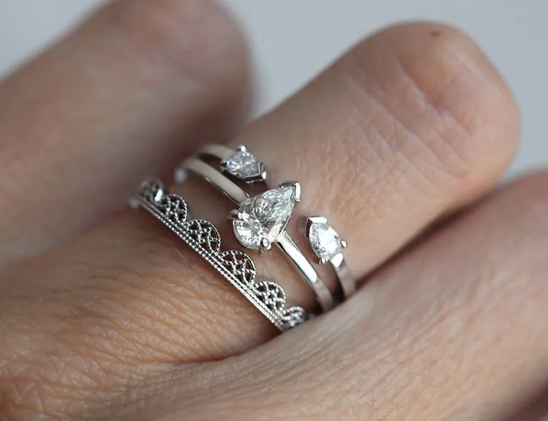 Solitaire Diamond Ring Set With Open Diamond Band vy 3