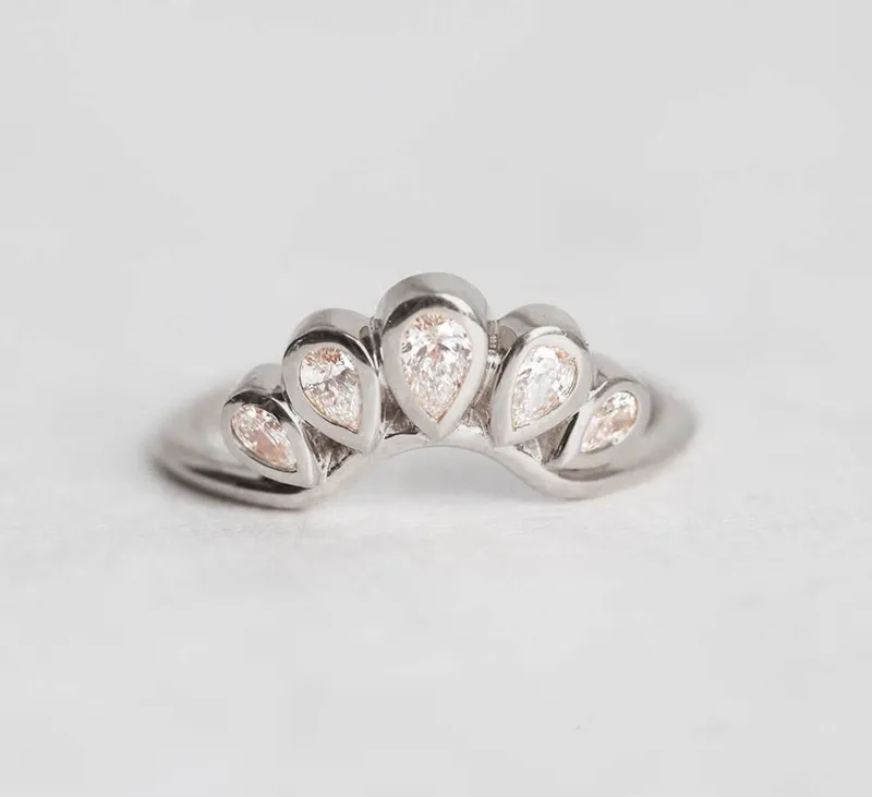Solitaire Diamond Ring With Curved Diamond Crown vy 11