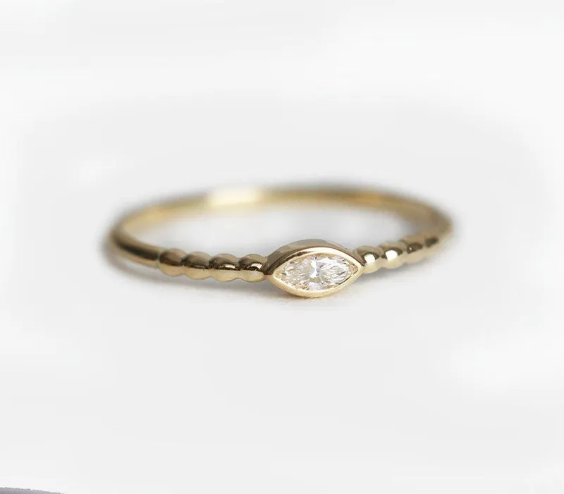 SOLITAIRE MARQUISE DIAMOND RING view 4