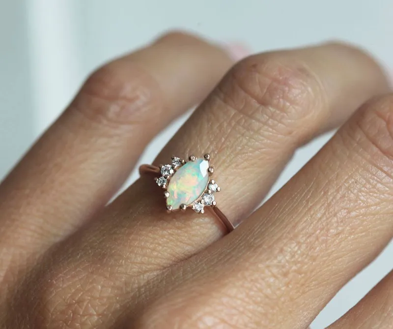 SOPHIA OPAL RING vy 7