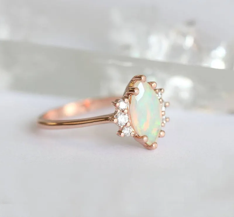 SOPHIA OPAL RING vy 8