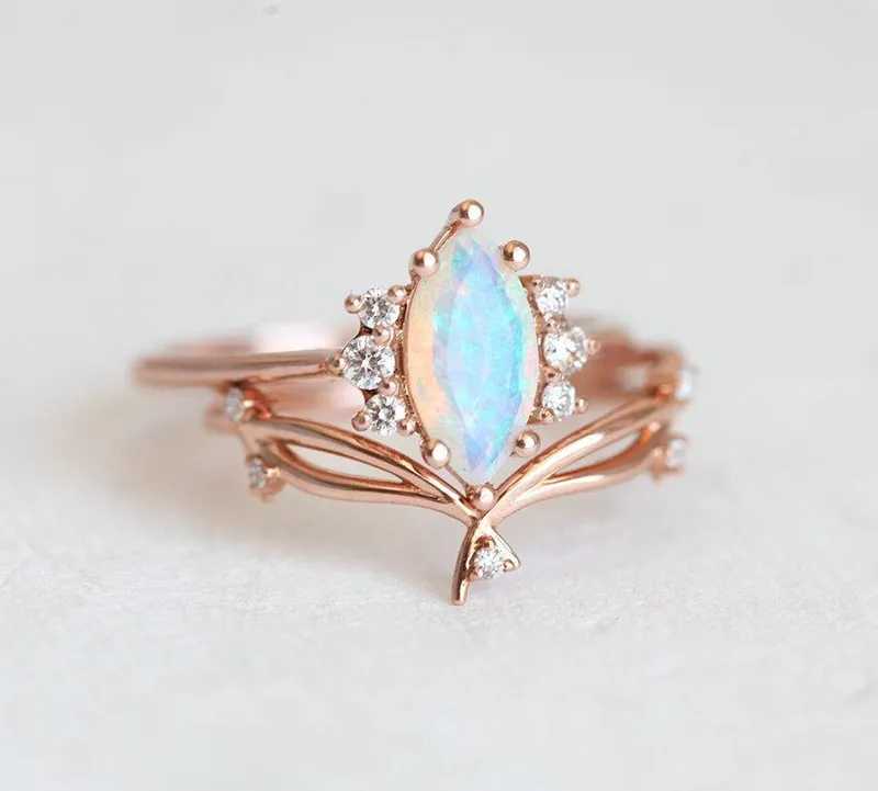 SOPHIA OPAL RING vy 9