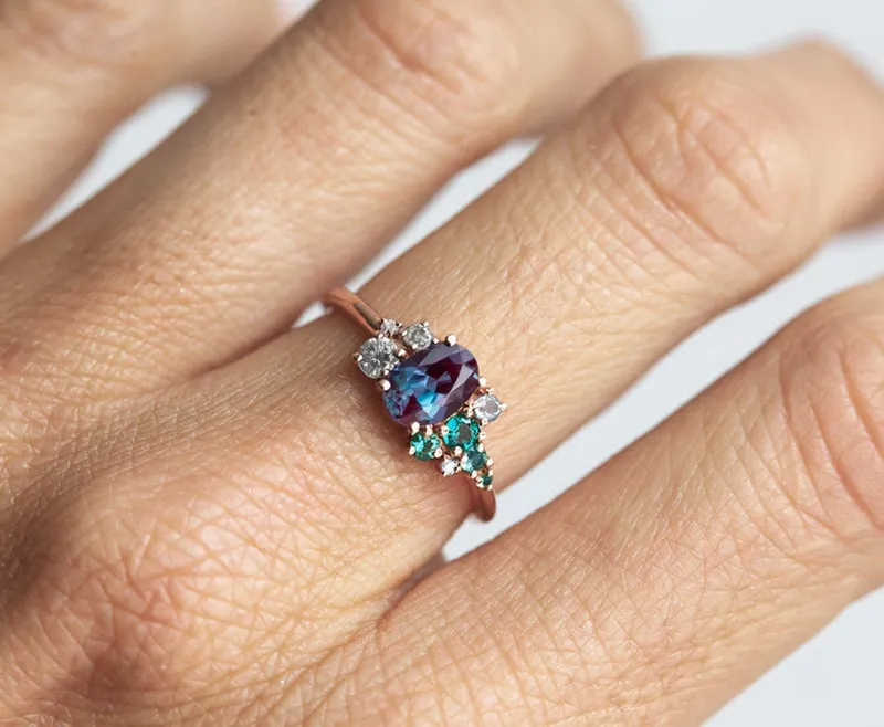 Spencer Oval Alexandrite Ring vy 3