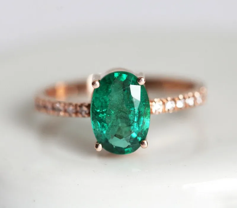 Stella Oval Emerald Ring vy 3