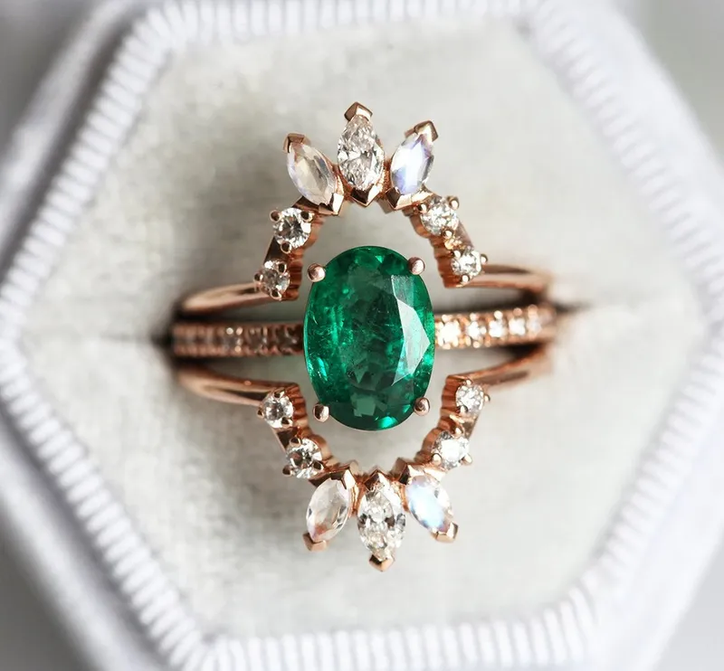 Stella Oval Emerald Ring vy 8