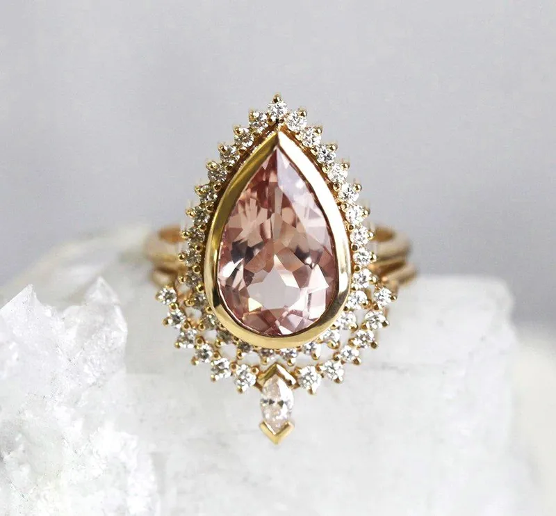 Tara Morganite And Diamond Ring Set vy 11