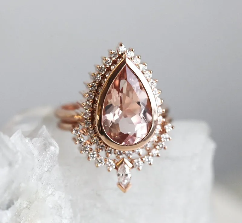Tara Morganite And Diamond Ring Set vy 2