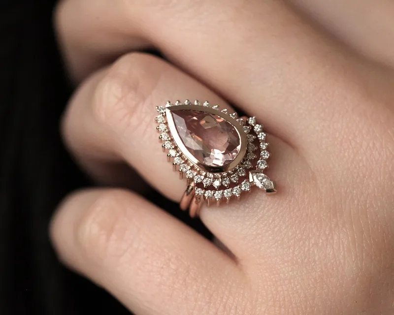 Tara Morganite And Diamond Ring Set vy 5