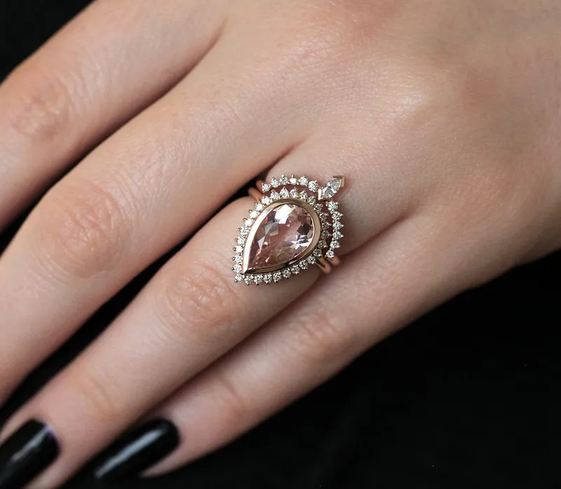 TARA PEAR MOSS AGATE AND DIAMOND RING SET vy 7