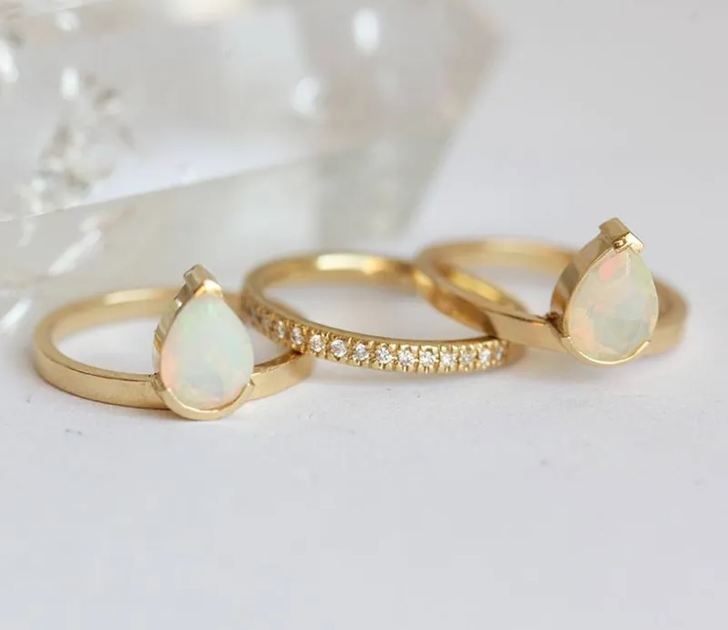 TARAJI OPAL RING SET vy 3