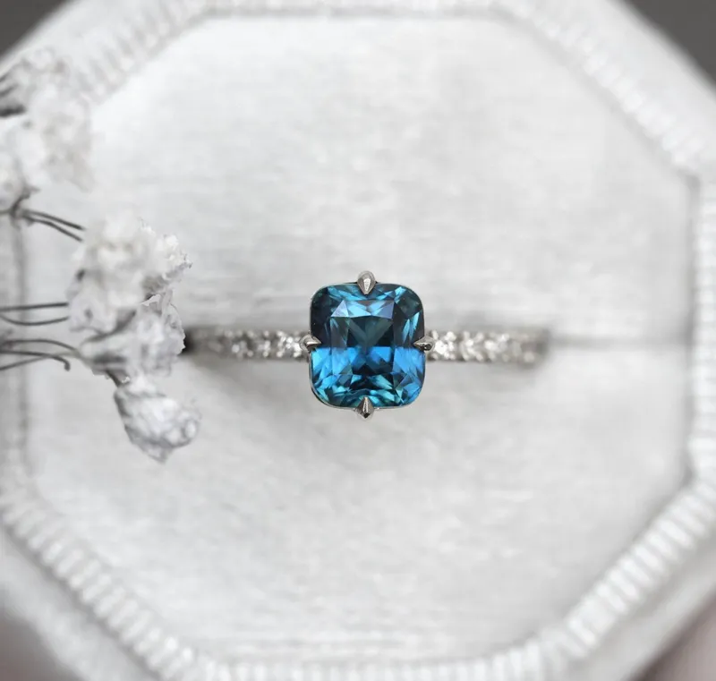 TEMPEST BLUE SAPPHIRE DIAMOND RING vy 7
