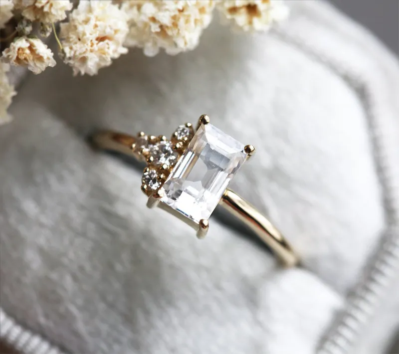Theodore White Sapphire Diamond Ring vy 3