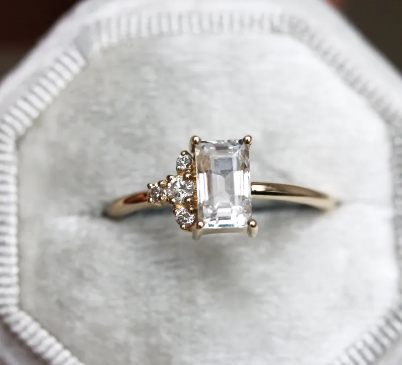 Theodore White Sapphire Diamond Ring vy 8