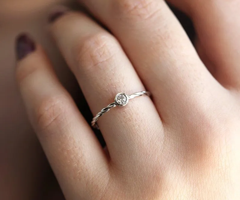 Tilda Diamond Ring vy 3