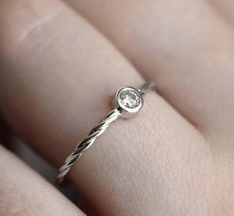 Tilda Diamond Ring vy 6