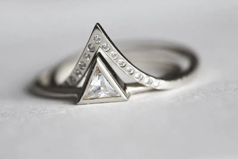 Triangle 0.75Ct Diamond Engagement Ring Or Set vy 7