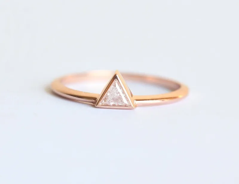 Triangle Cut 0.2 Carat Dainty Diamond Gold Ring vy 3