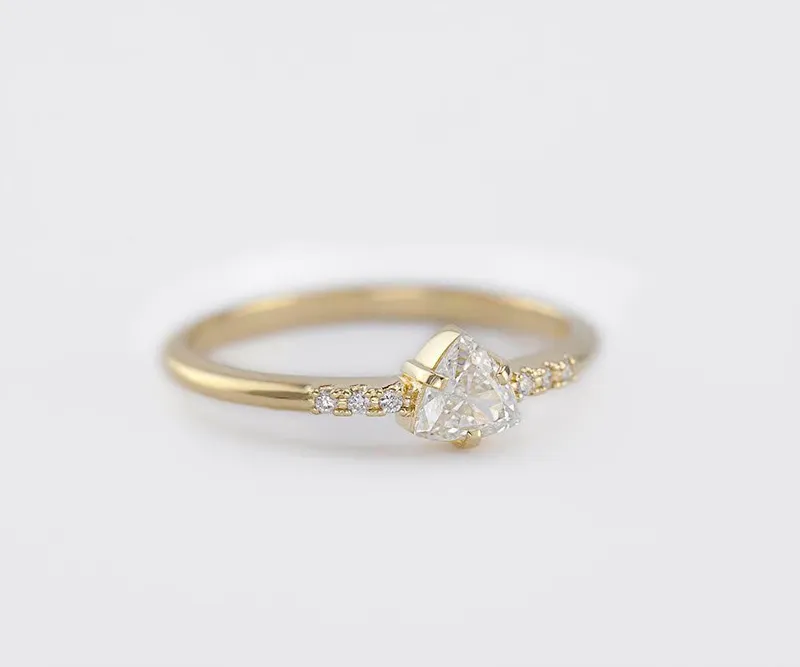 Trillion Diamond Ring, Solitaire Engagement Ring vy 2
