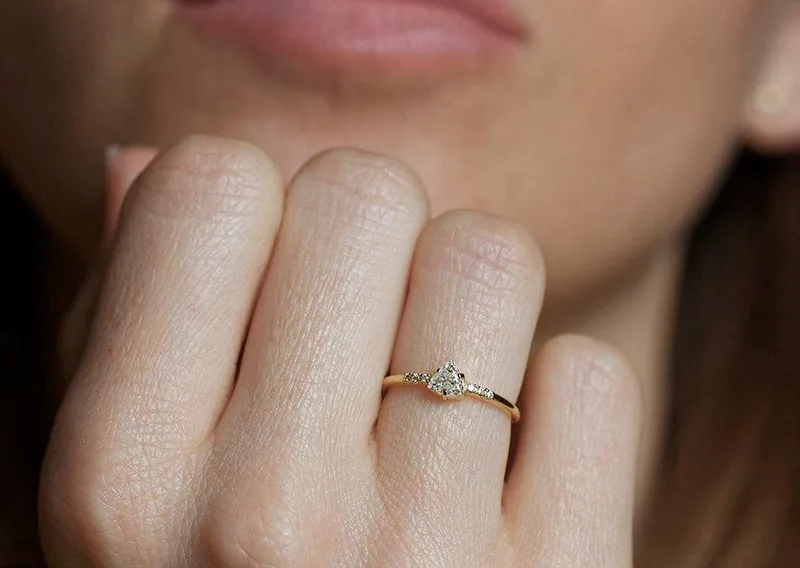 Trillion Diamond Ring, Solitaire Engagement Ring vy 4