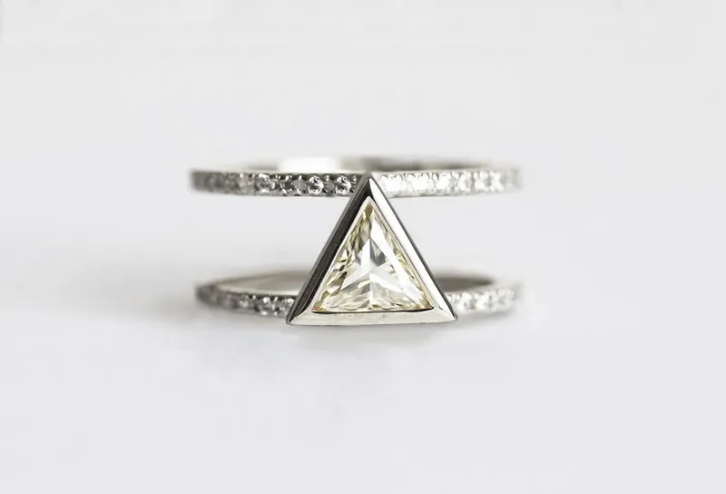 TRILLION RING, DIAMOND ENGAGEMENT RING vy 3