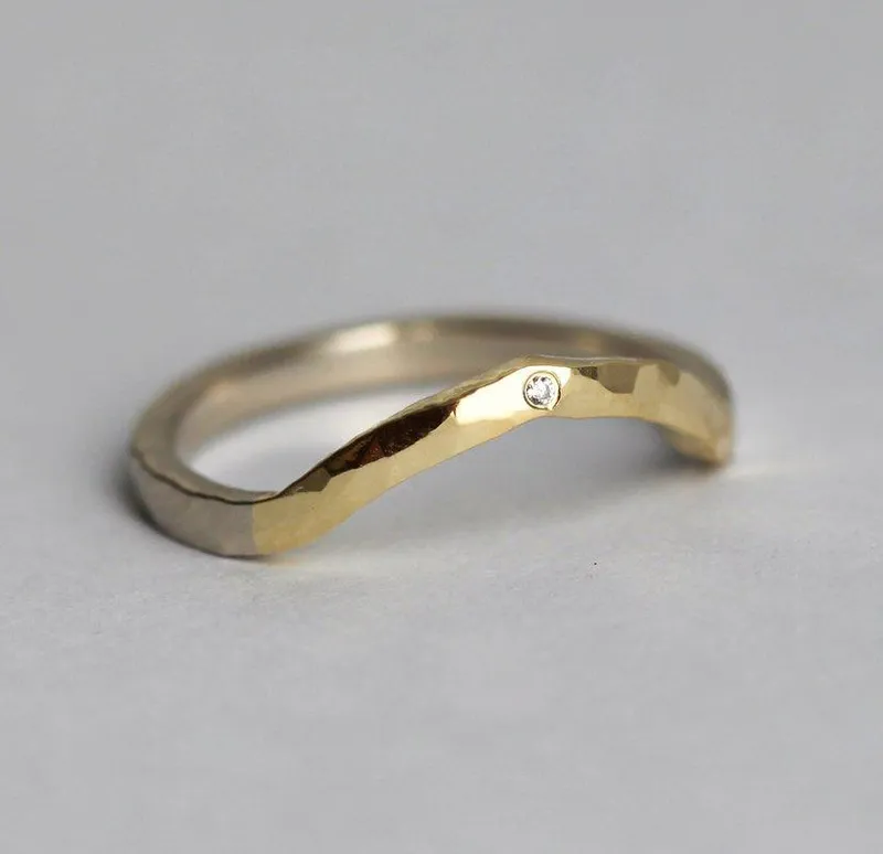 TWO TONED FLUSH DIAMOND HAMMERED FLAT BAND vy 2