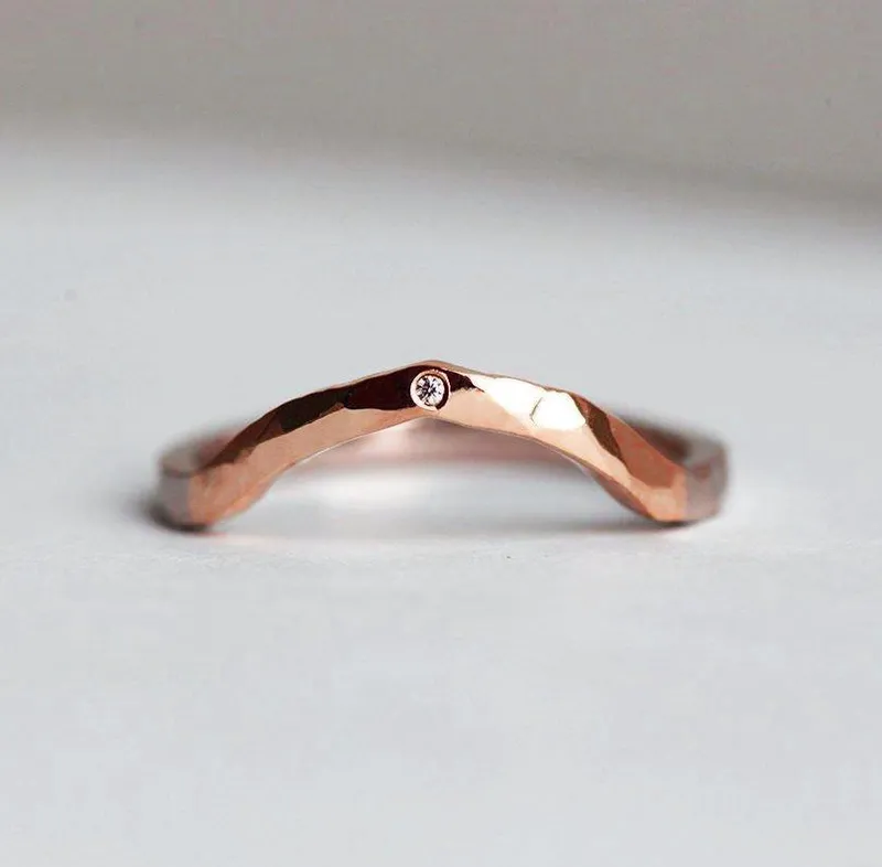 TWO TONED FLUSH DIAMOND HAMMERED FLAT BAND vy 6