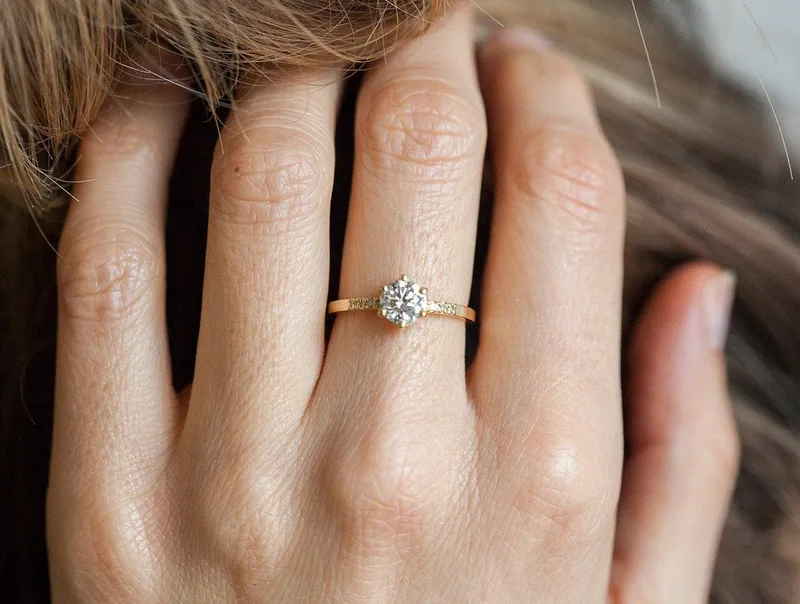 Uma Diamond Ring vy 3