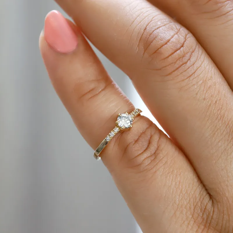 Uma Solitaire Diamond Engagement Ring vy 8