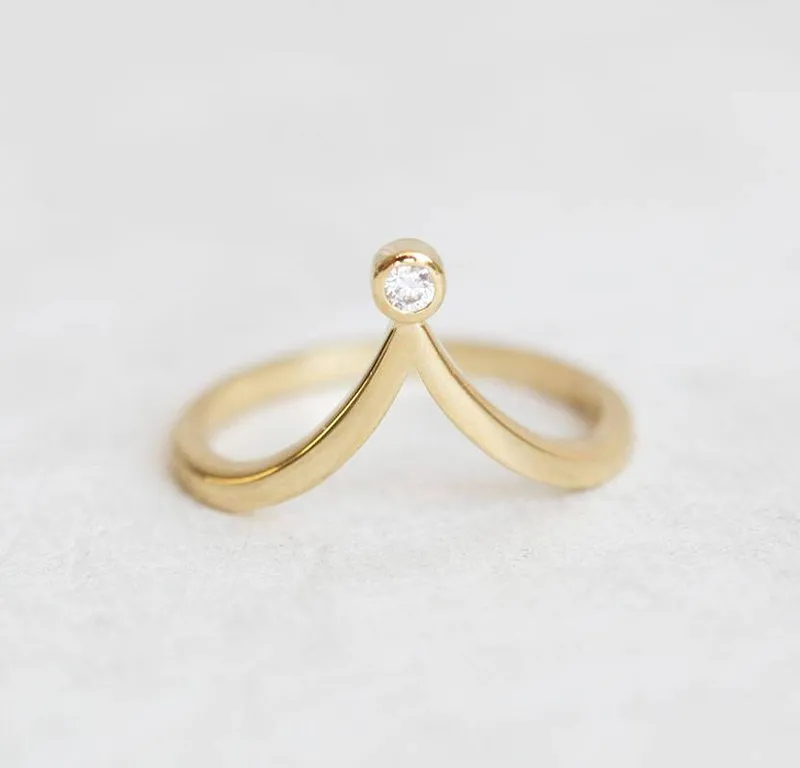 V-Shaped Curved Diamond Nesting Ring vy 2