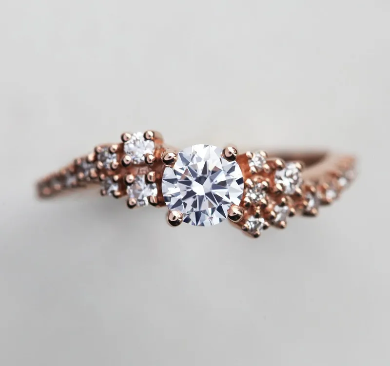VAL ROUND DIAMOND CLUSTER RING round cut engagement ring