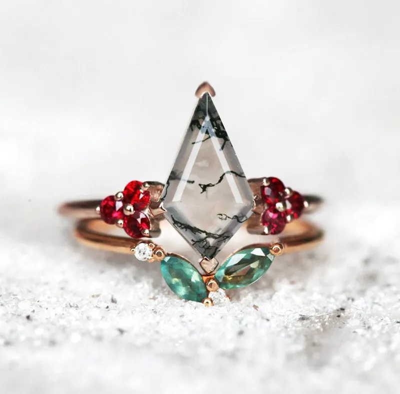 Valentia Kite Moss Agate Ring Set vy 10