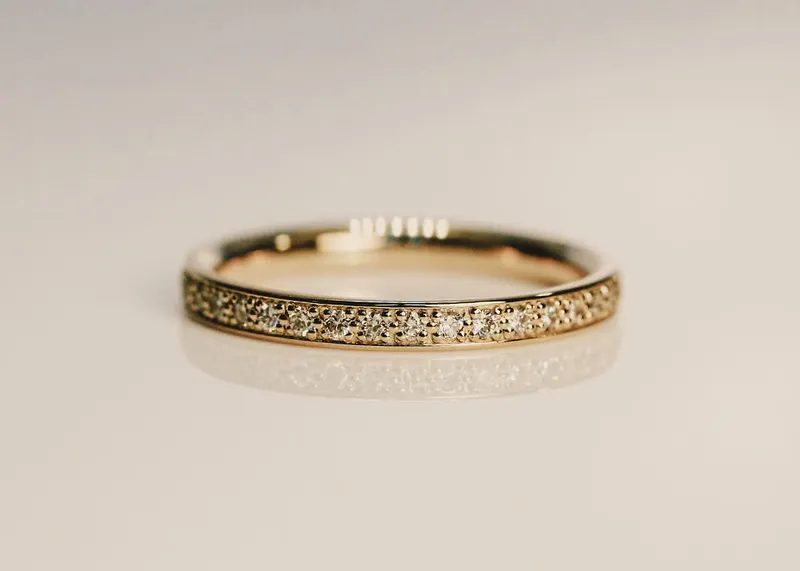 JESSICA round cut engagement ring