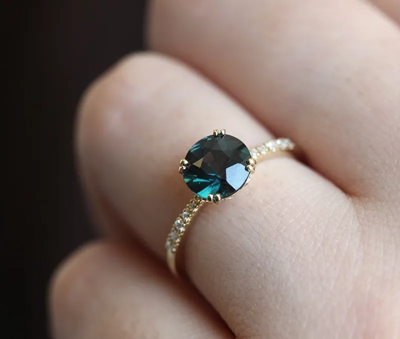 Vida Blue Sapphire Ring vy 7